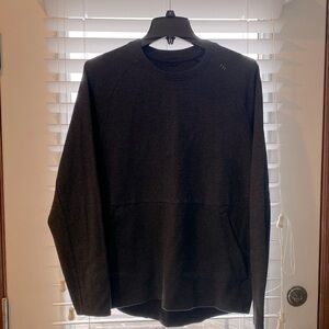 Men’s medium Lululemon At Ease crew neck